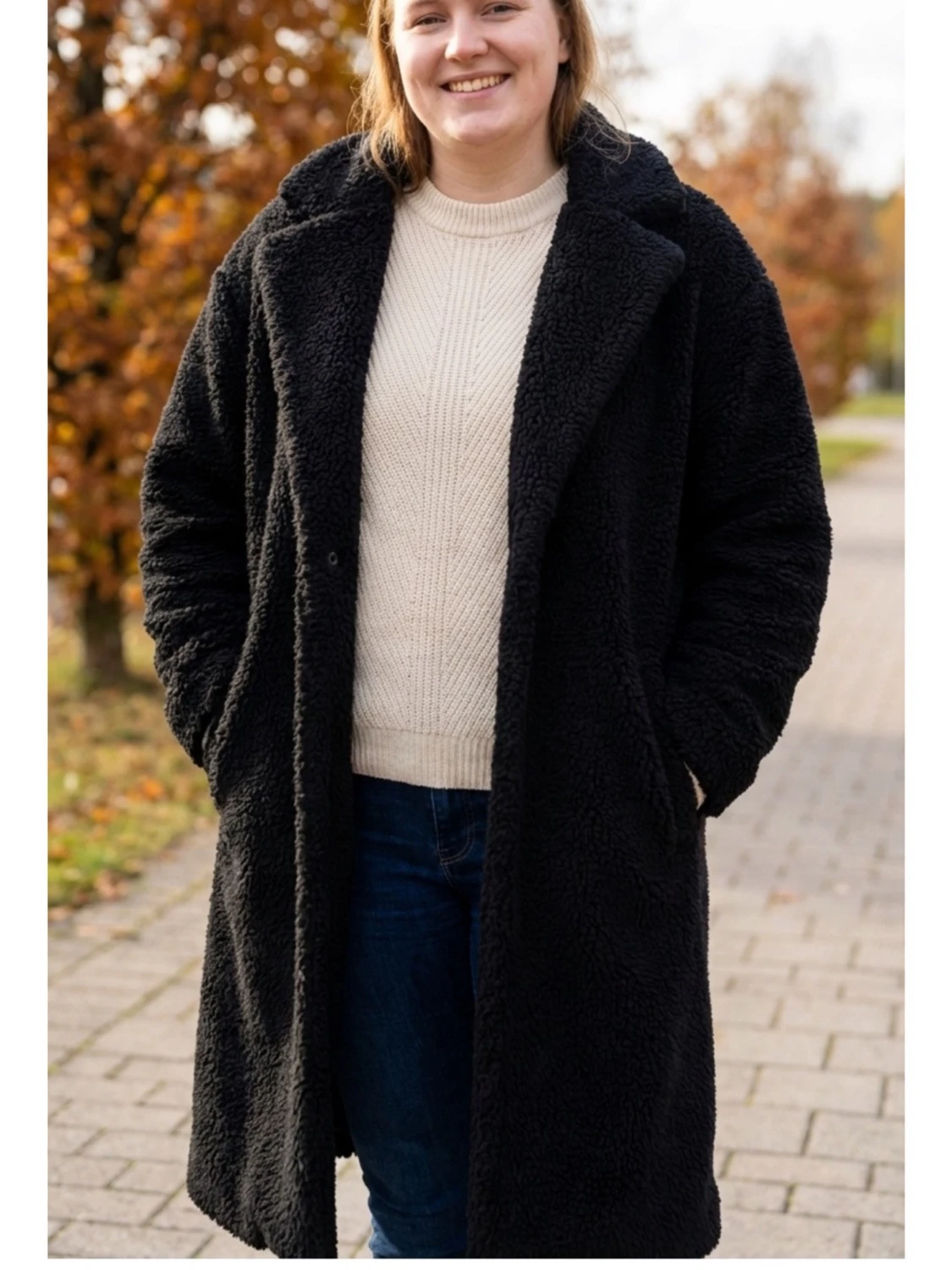 Svart lång teddykappa från H&M