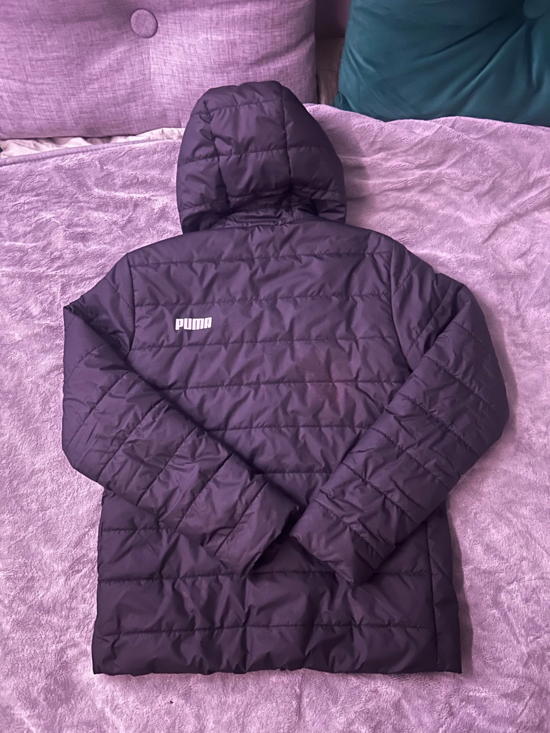 Svart quiltad pufferjacka från Puma - 2