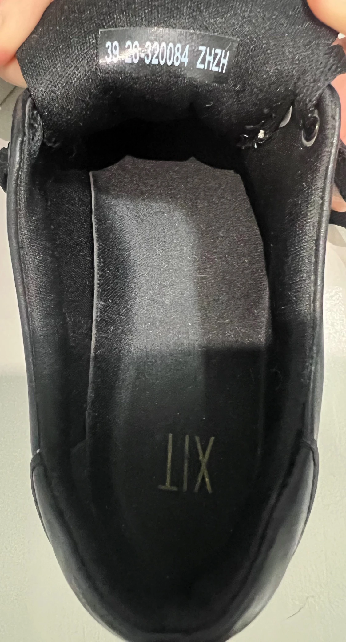 Svarta sneakers från XIT, storlek 39 - 1