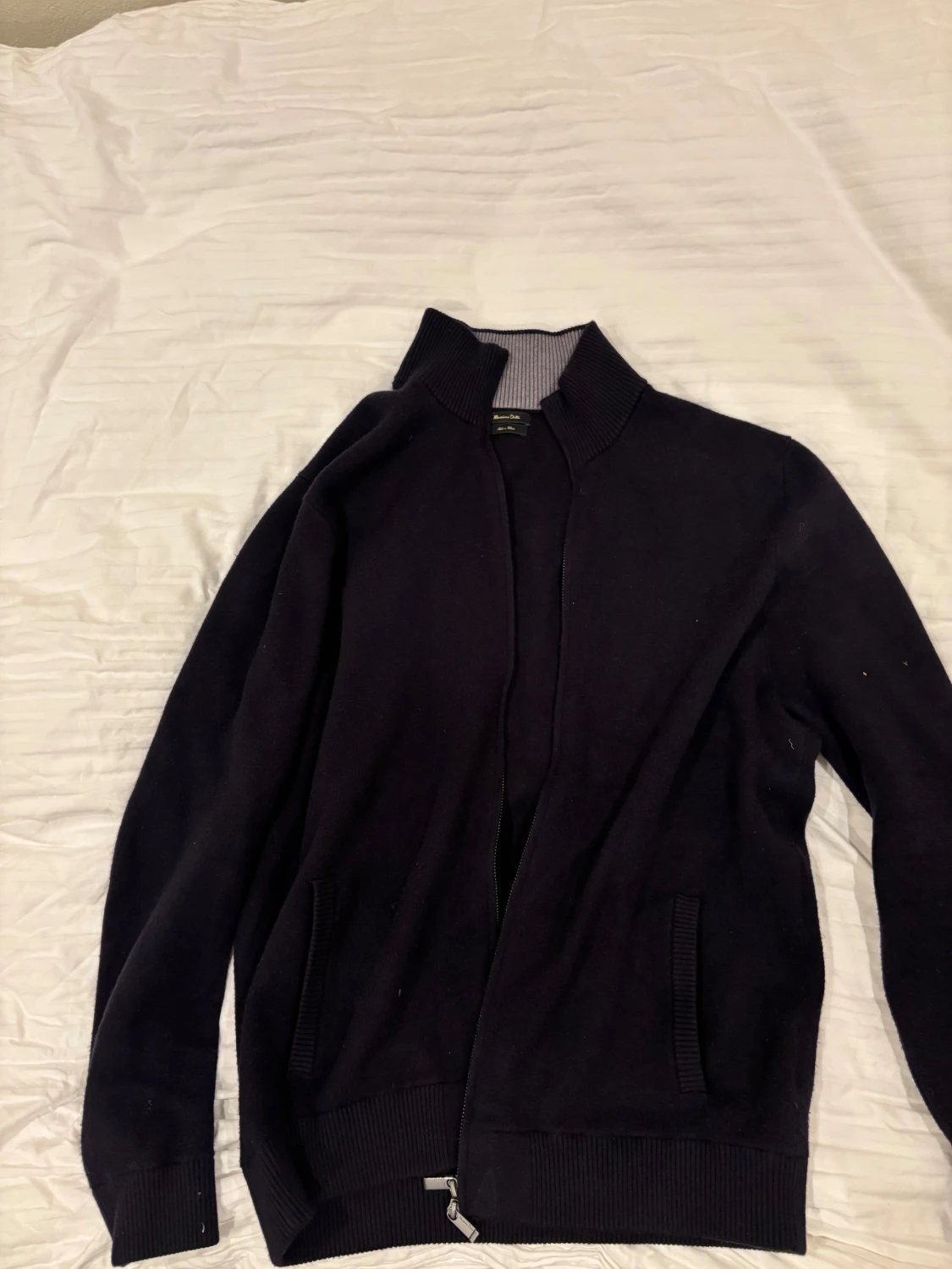 Svart XL kofta från Massimo Dutti