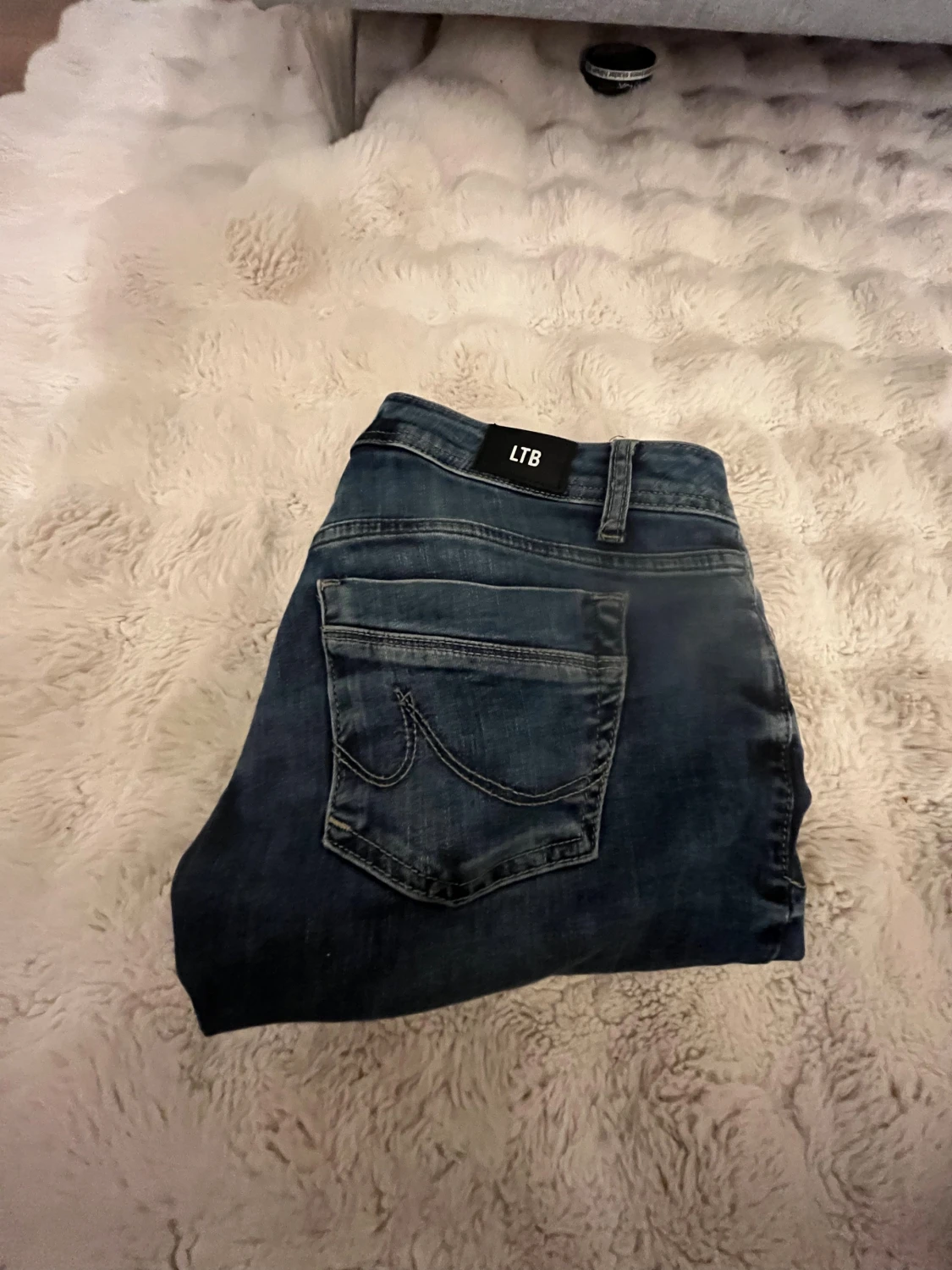 Blå bootcut jeans från LTB