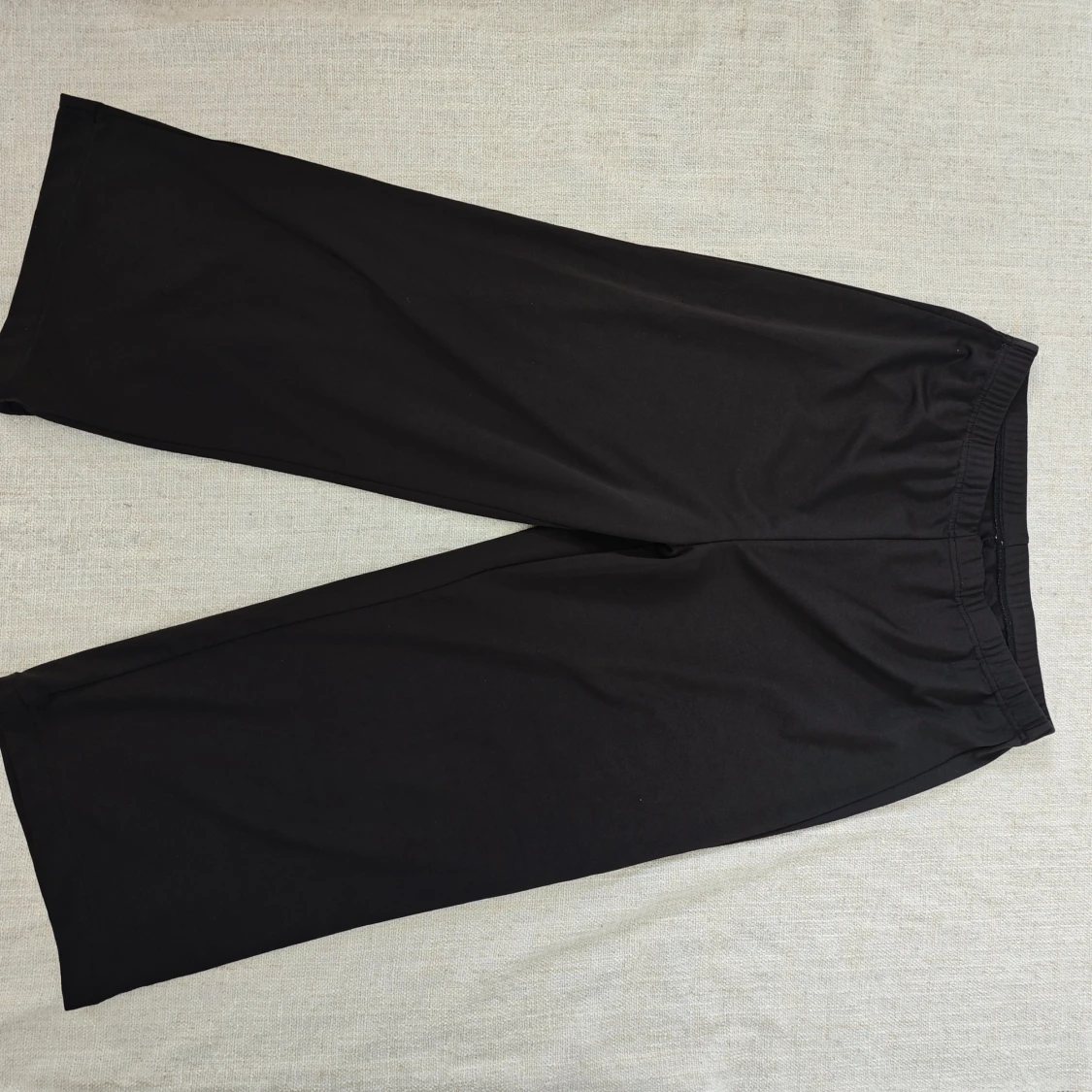 Svarta wide byxor i polyester XXL