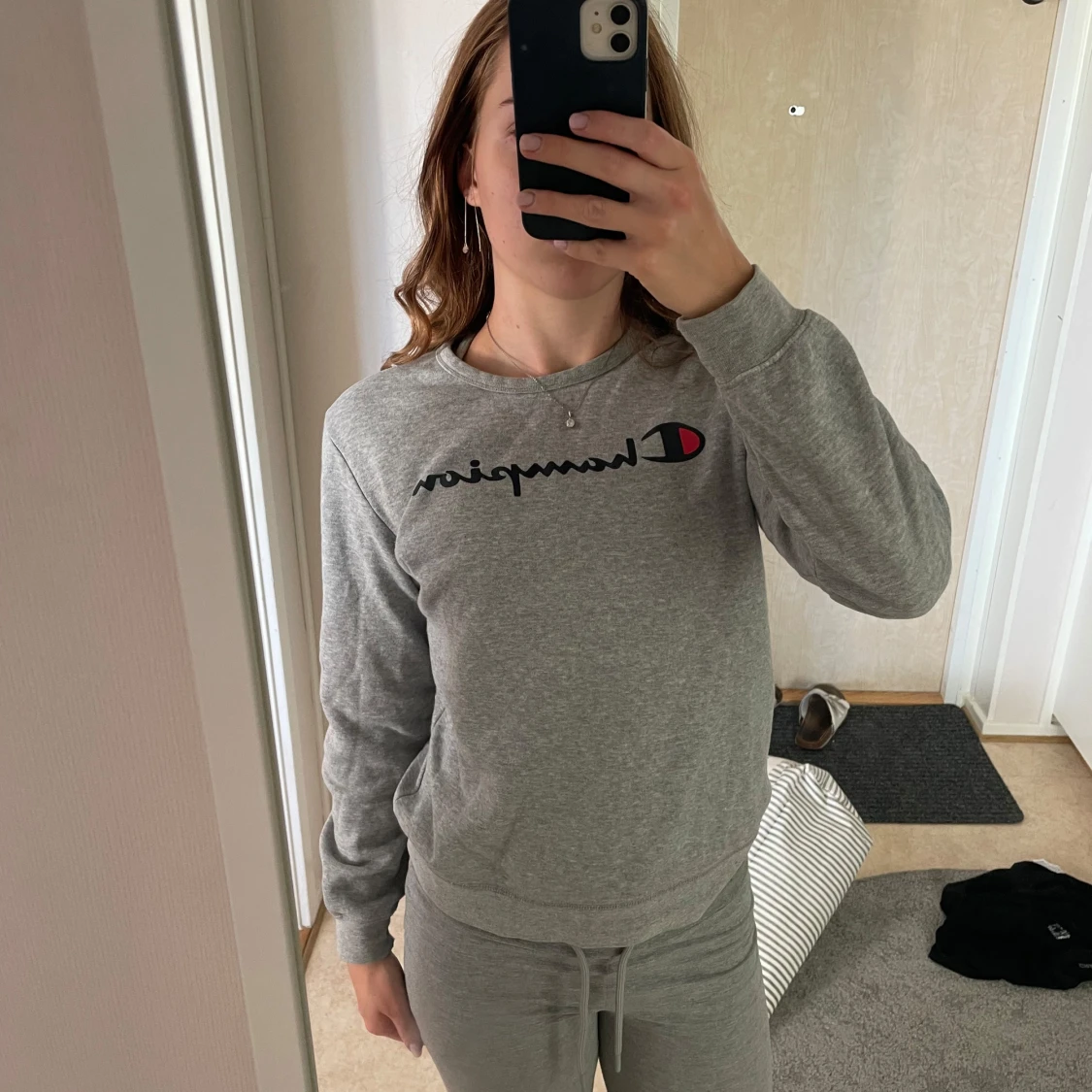 Grå Champion sweatshirt