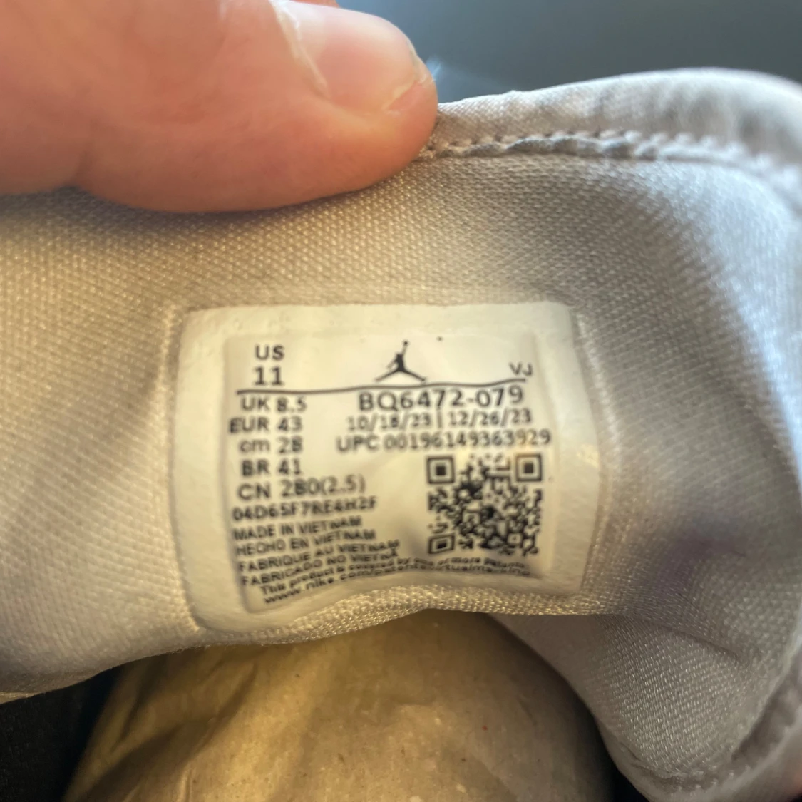 Nike Air Jordan 1 Mid röd/svart/vit - 2