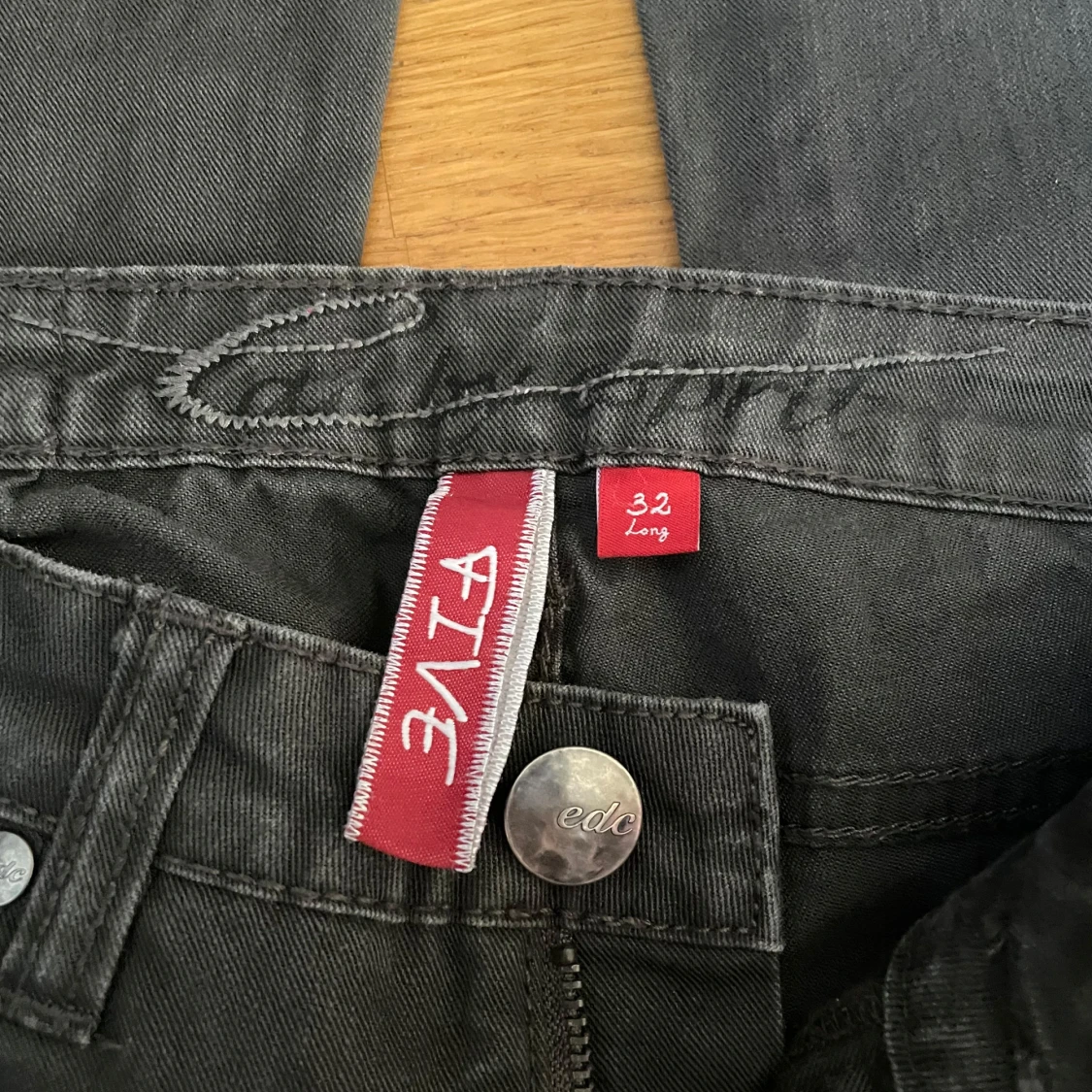 Svarta byxor från EDC, by esprit - 3