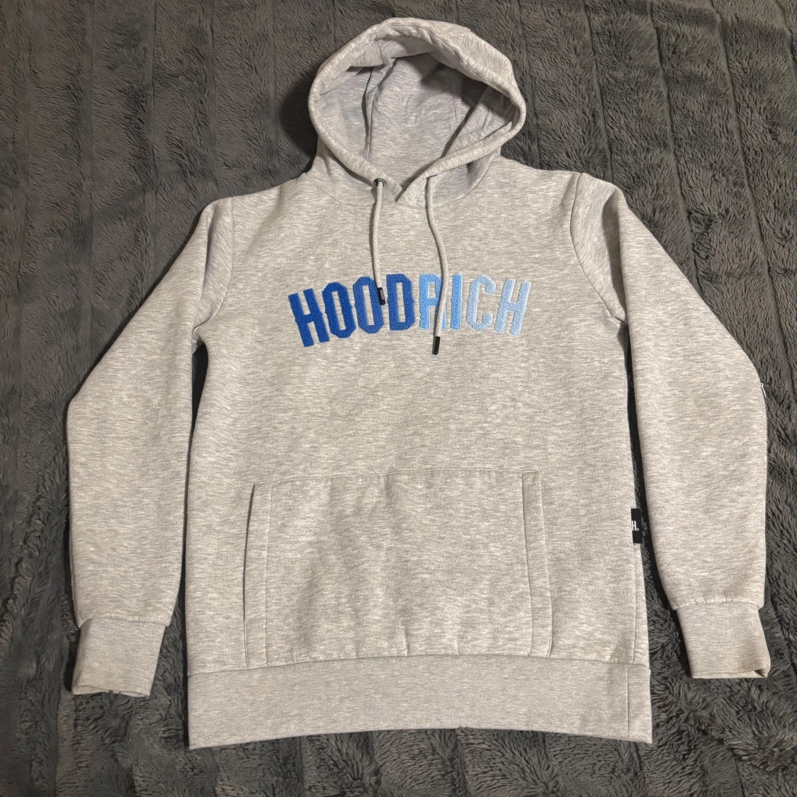 Grå hoodie från Hoodrich