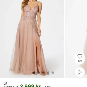 Balklänning  - Jag säljer min balklänning- använd vid ett tillfälle endast några få timmar. Inköpt för 4000kr, jag säljer för 3000kr. Storlek 38