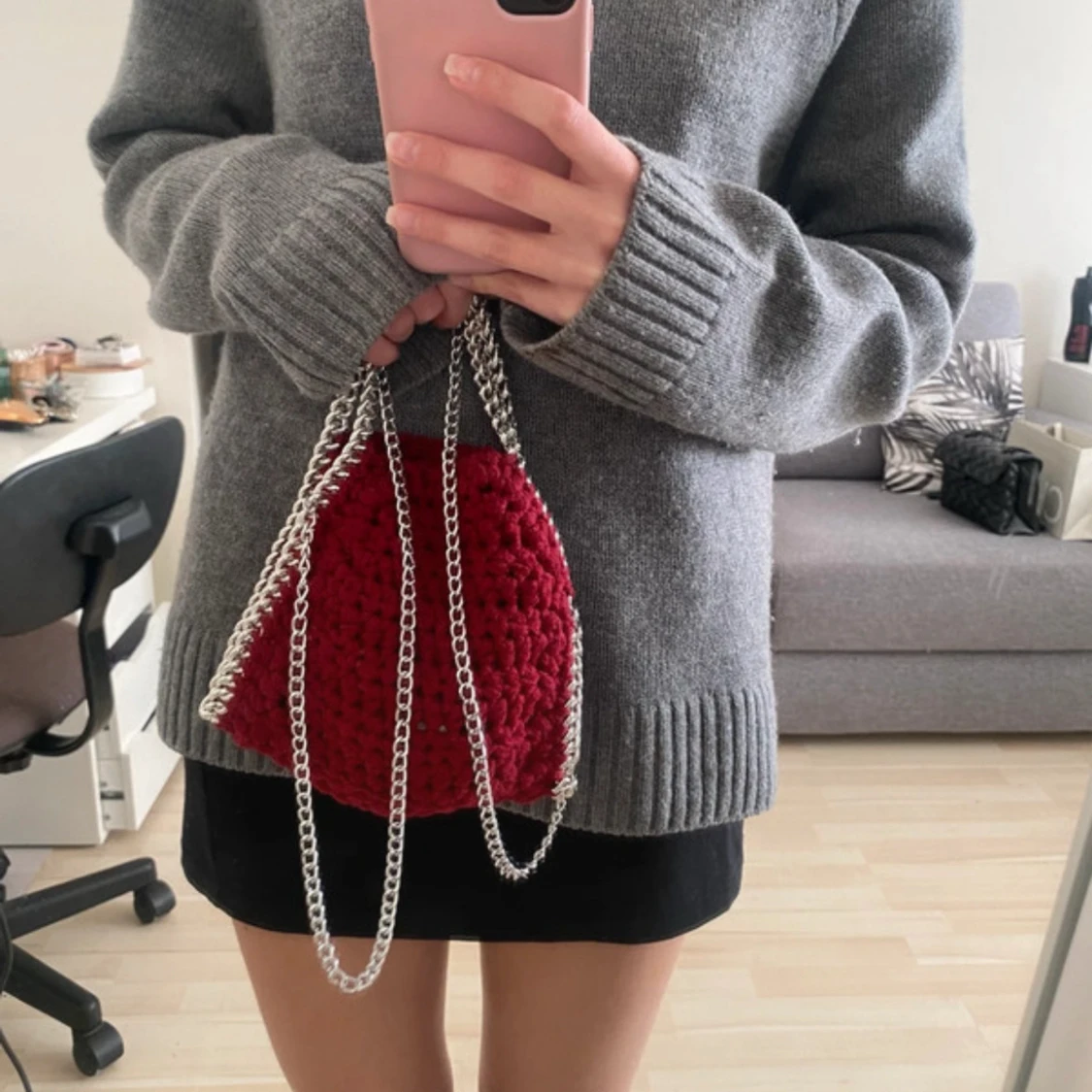 Röd stickad axelväska med kedja - 2