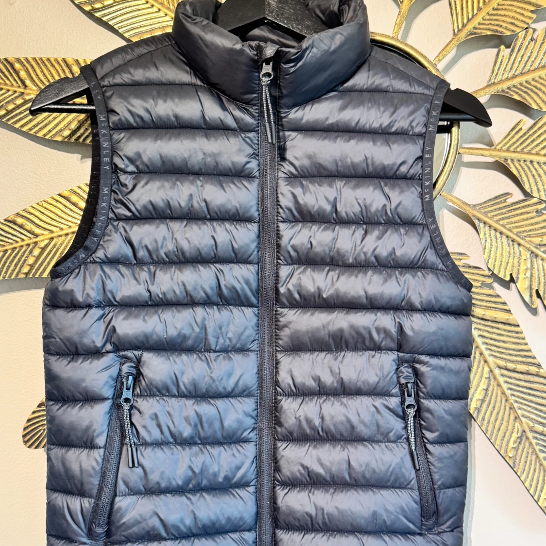 Svart dunväst från McKinley 146/152 - 1