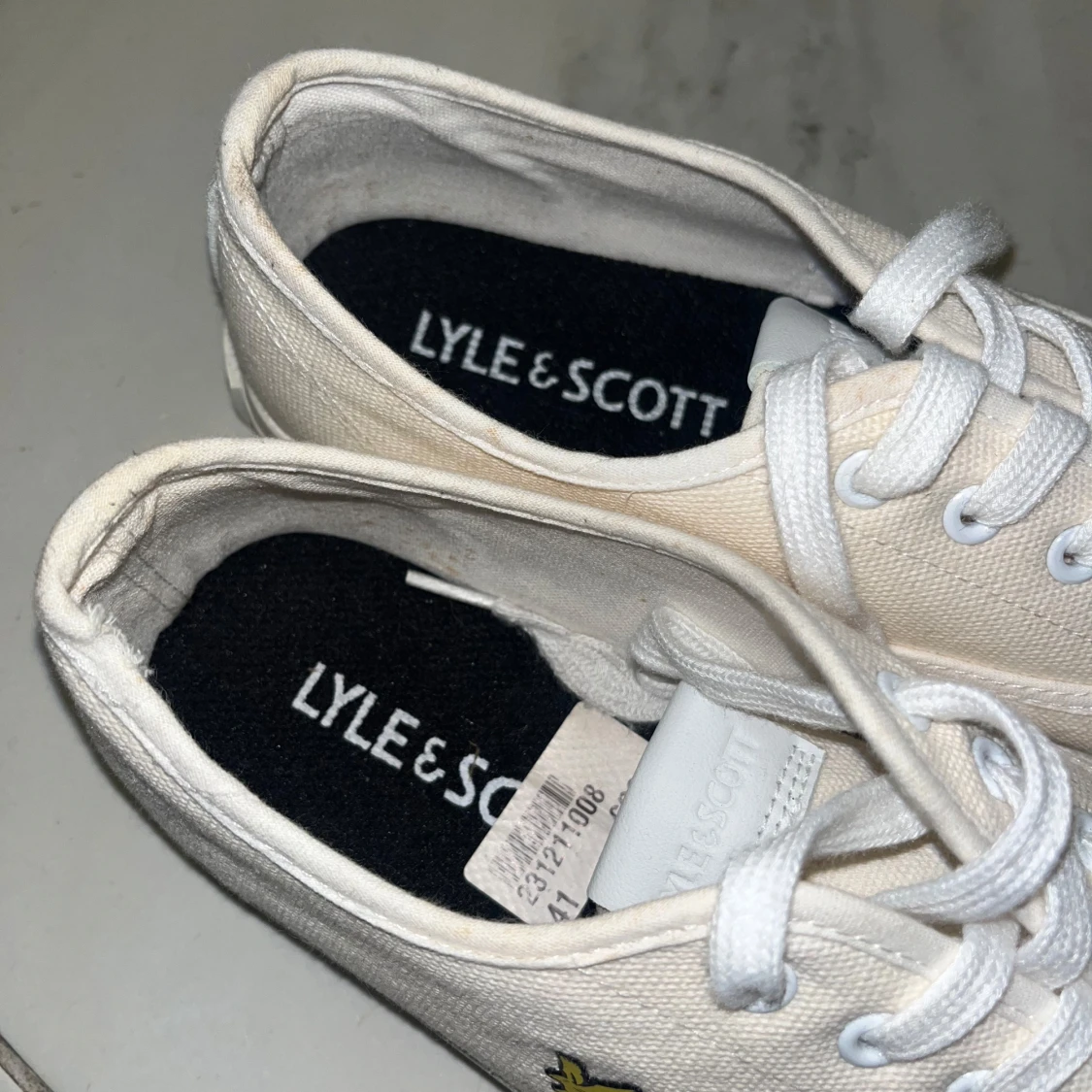 Vita sneakers från Lyle & Scott - 2
