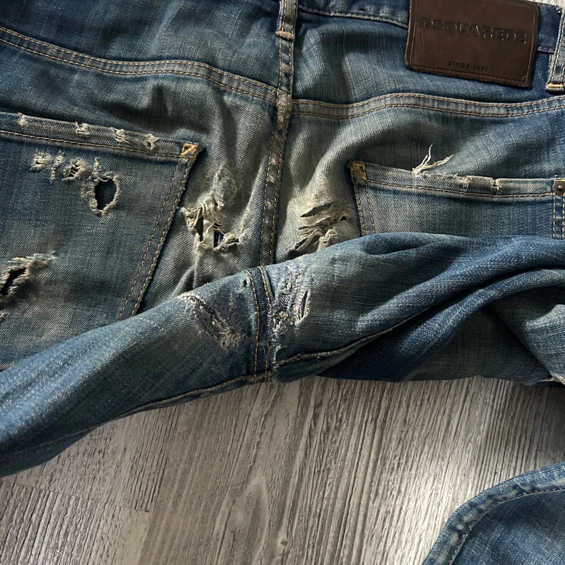 Dsquared2 blå slitna jeans med patch - 4