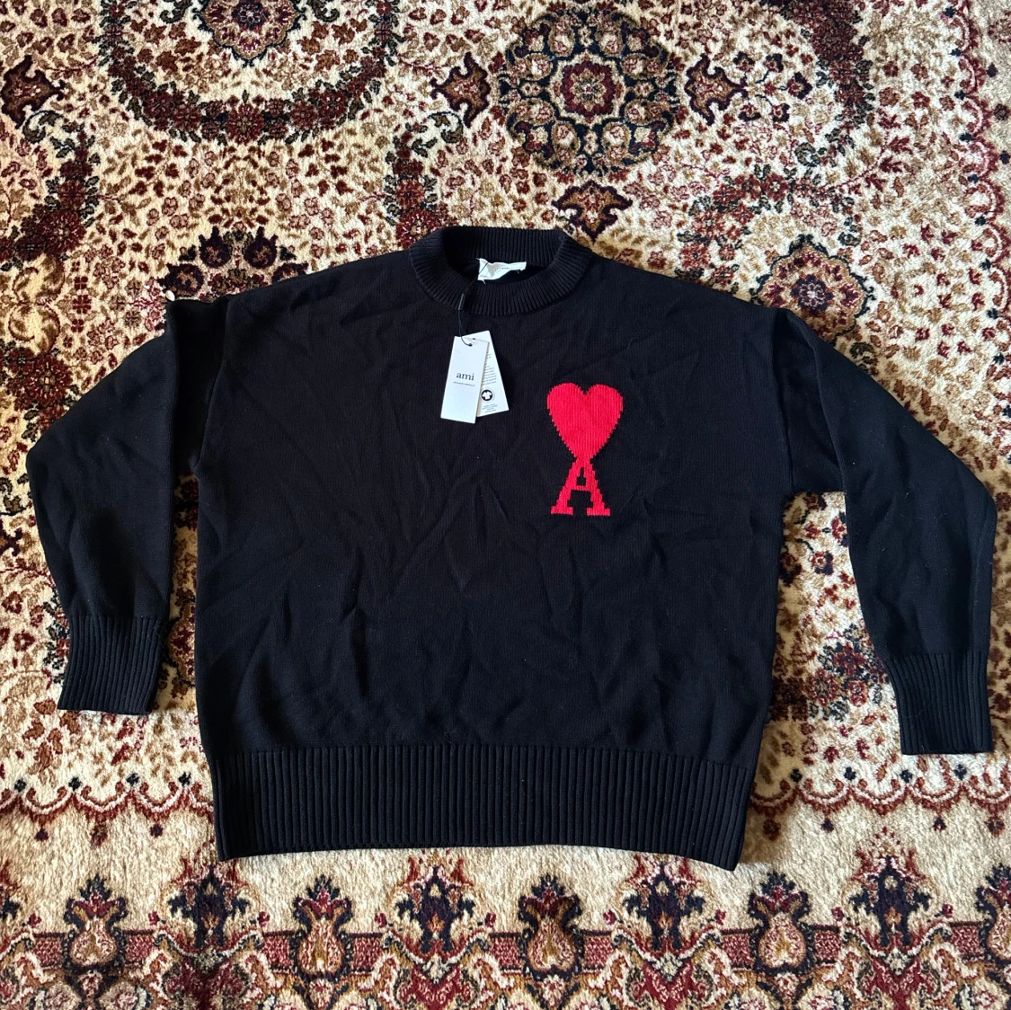 Svart stickad tröja från Ami Paris