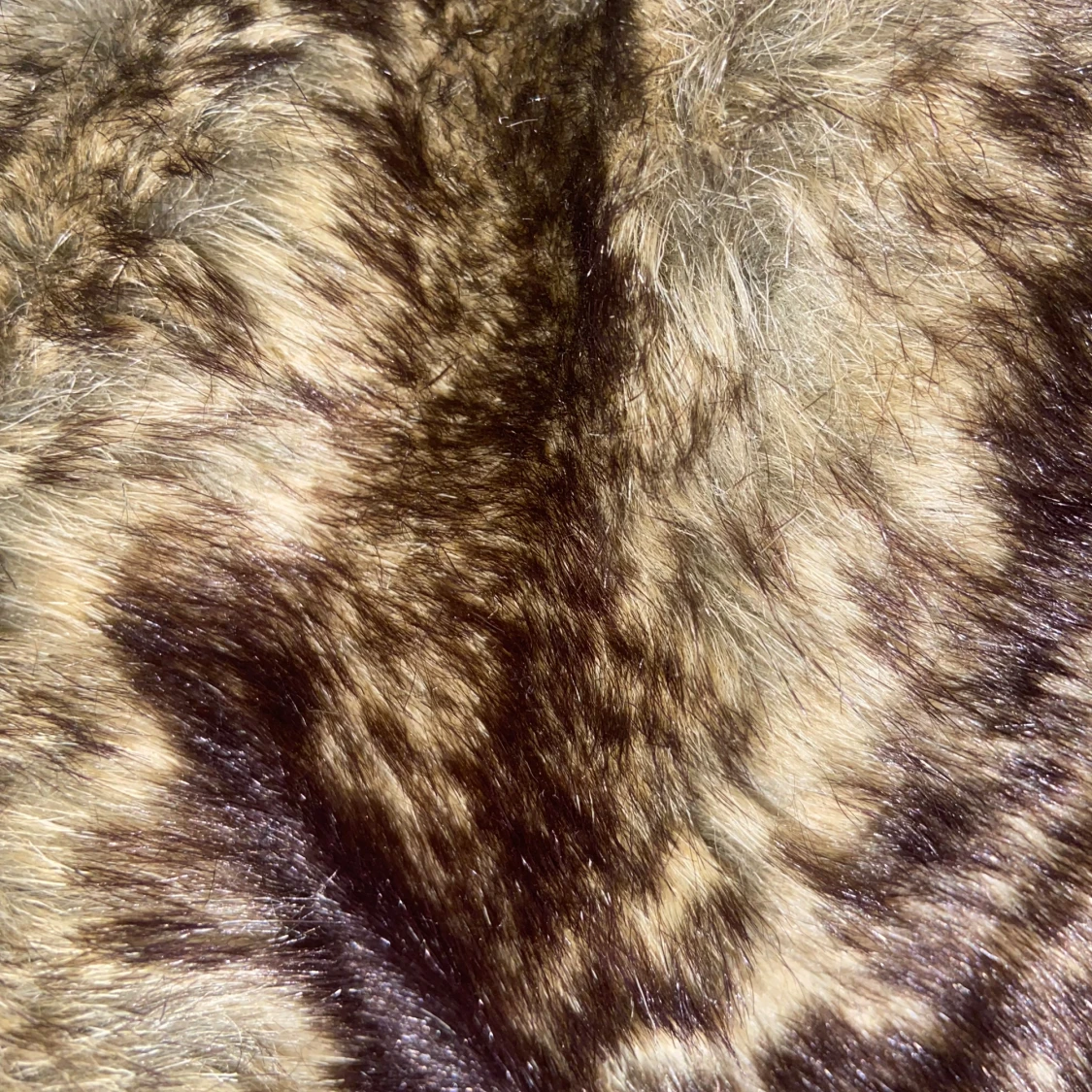 Svart pufferjacka med pälsluva - 2