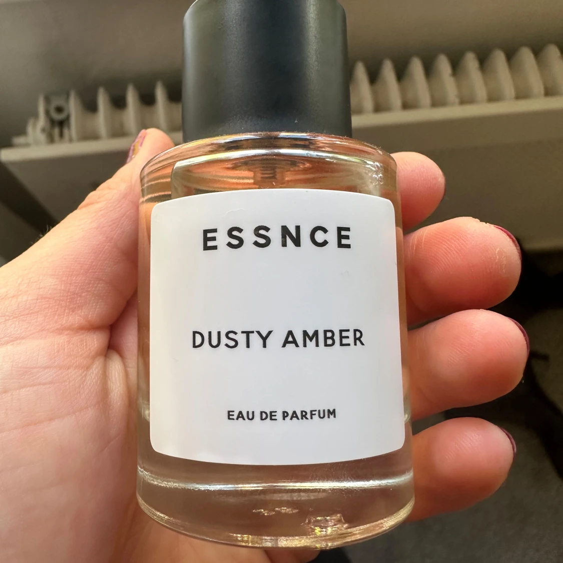 ESSNCE Dusty Amber EdP - 1