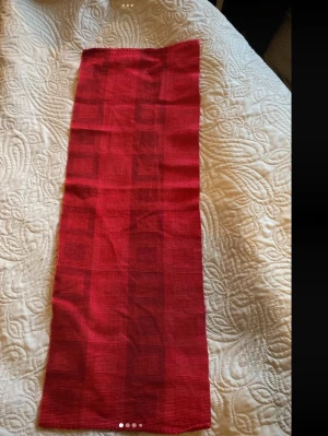 Röd löpare  - Röd löpare 