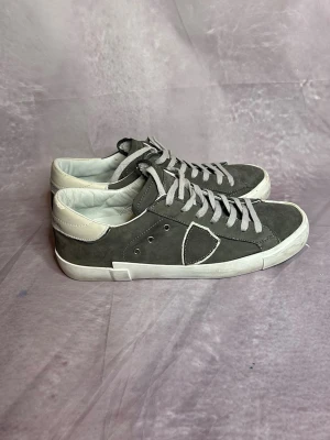 Philippe model skor - Nyskick | Size EU 41 | fraktar inom 24 timmar | för att köpa klicka ”köp nu” | vid frågor eller funderingar skriv en meddelande | följare får bättre rabatter🙌