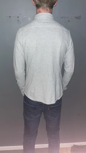 Ralph Lauren skjorta  - Raffe skjorta - Storlek: L men passar S - Mycket bra skick - Nypris: 1699kr - Mitt pris: 299kr - hör av dig vid funderingar 💫