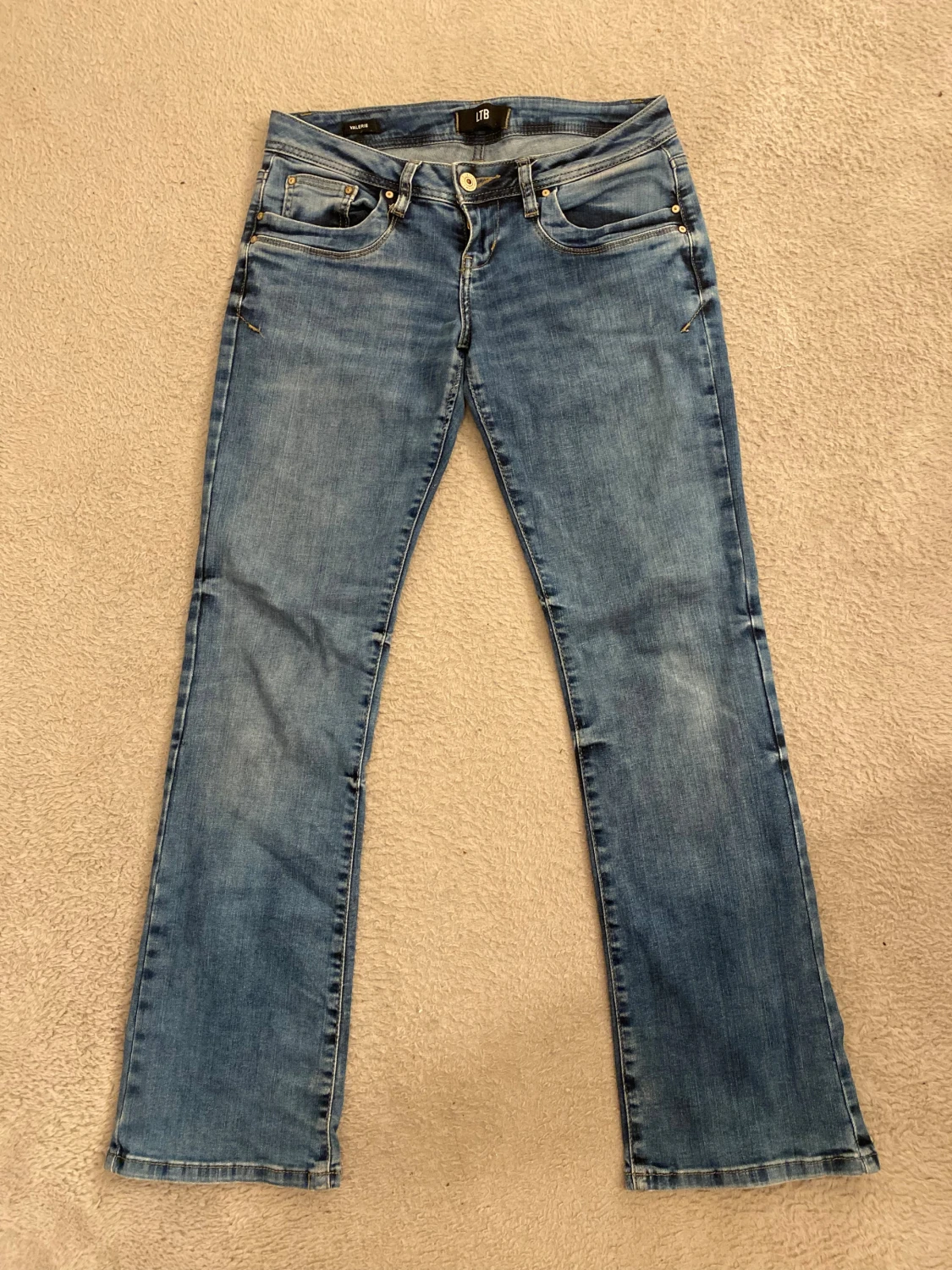 Blå bootcut jeans från LTB - 1