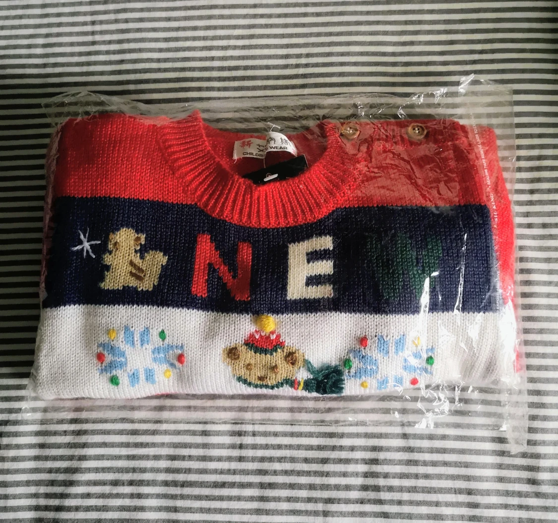 Julklappstips! Röd stickad jultröja och byxor med djurmotiv - 7