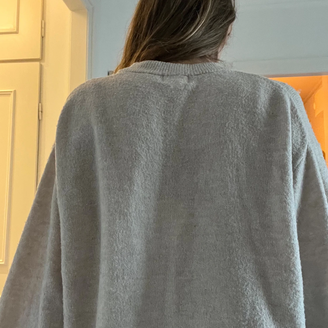 Beige stickad tröja från H&M storlek S - 1