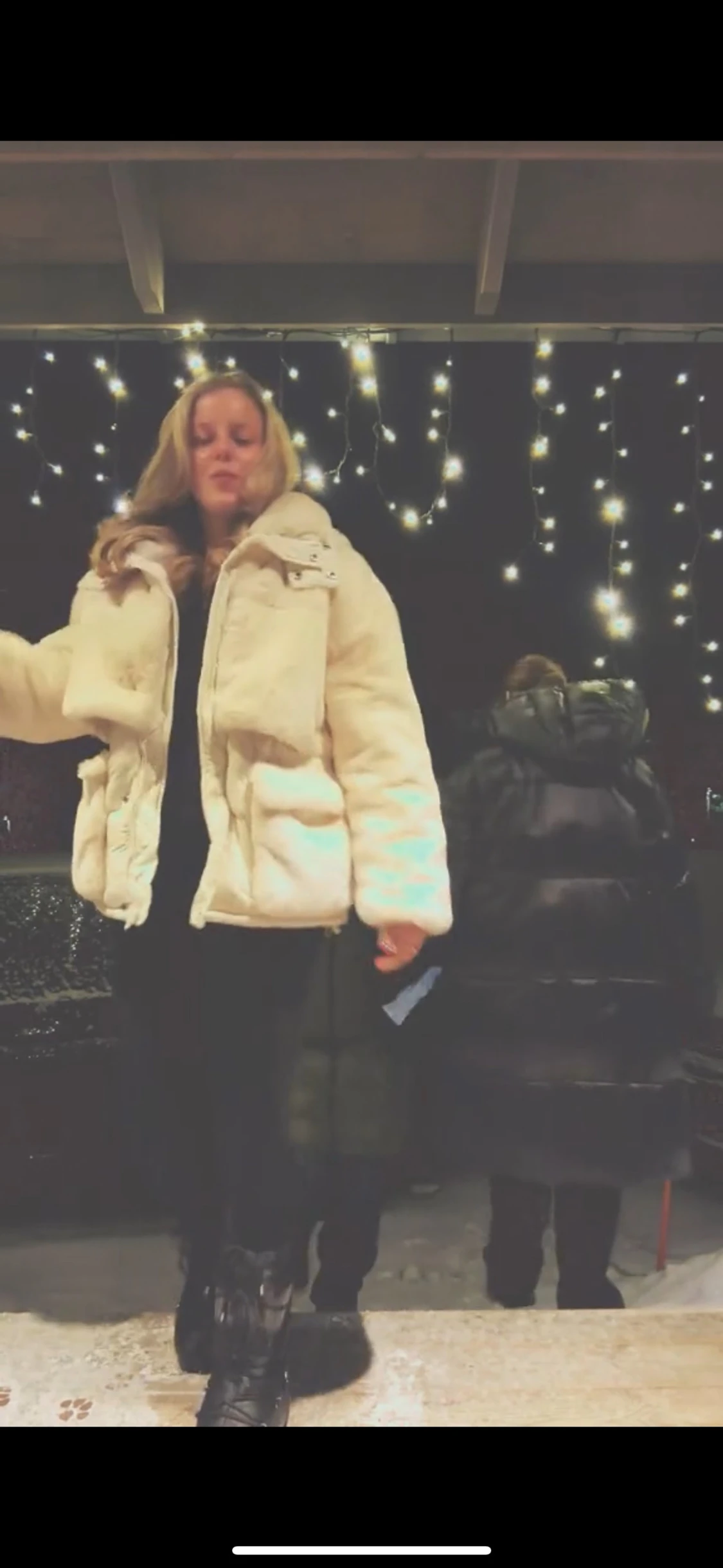 Creamvit päls jacka, Vegancode