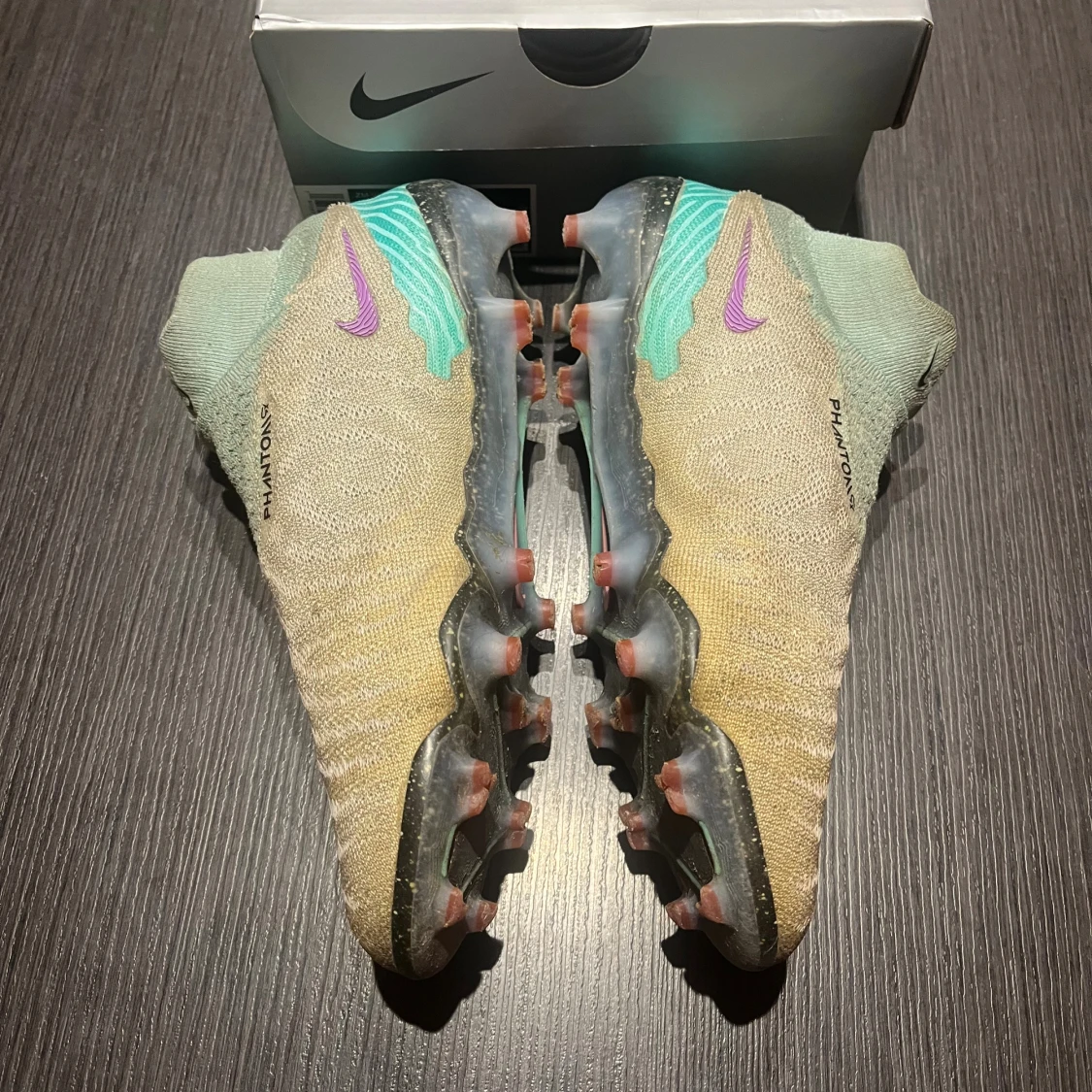 Phantom Gx Elite 1 ghost lace Nike gripkint fotbollskor!De är i storlek 40 (25 cm)! - 2