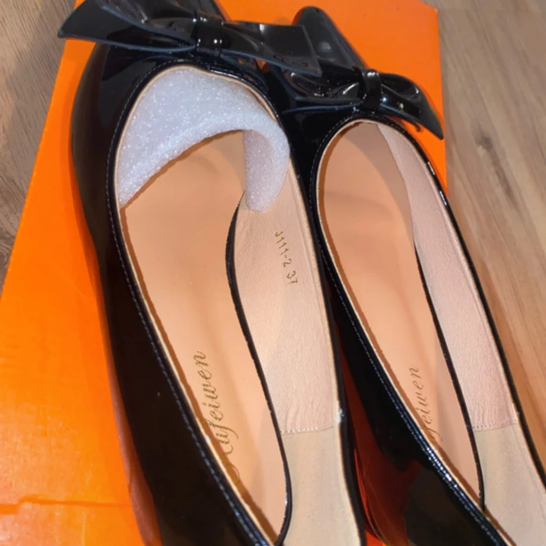 Svarta ballerinaskor med rosett - 1