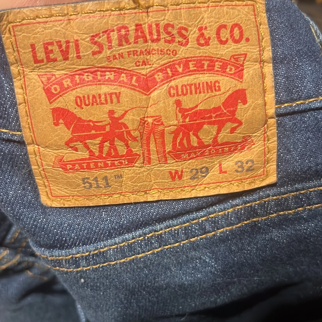Levi's 511 mörkblå jeans W29 L32 - 2