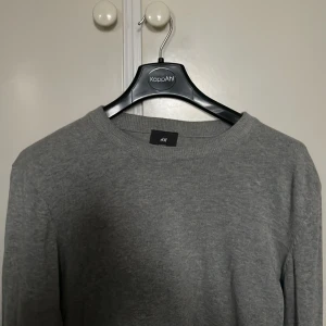 Grå långärmad tröja från H&M - Väldigt bra skick, från hm i storlek M
