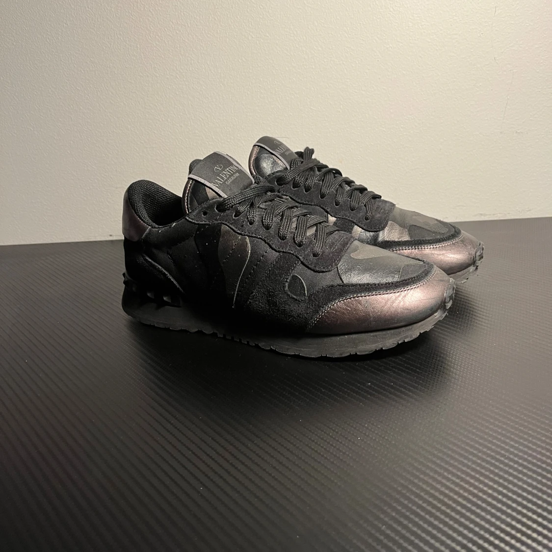 Valentino Garavani sneakers - 1
