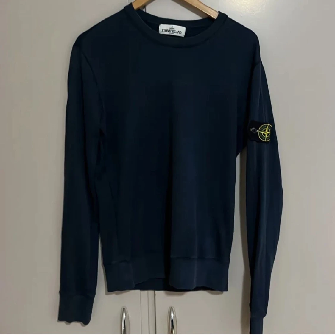 Marinblå sweatshirt från Stone Island
