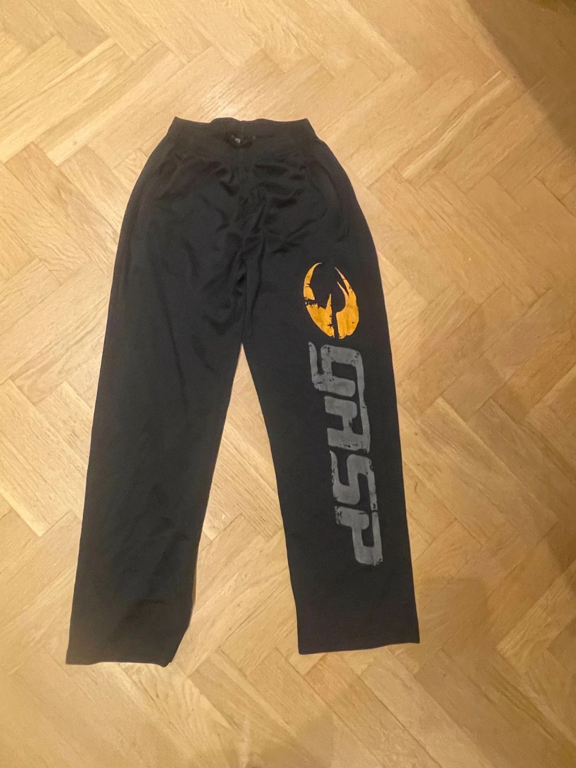 Svarta träningsbyxor från Gasp S