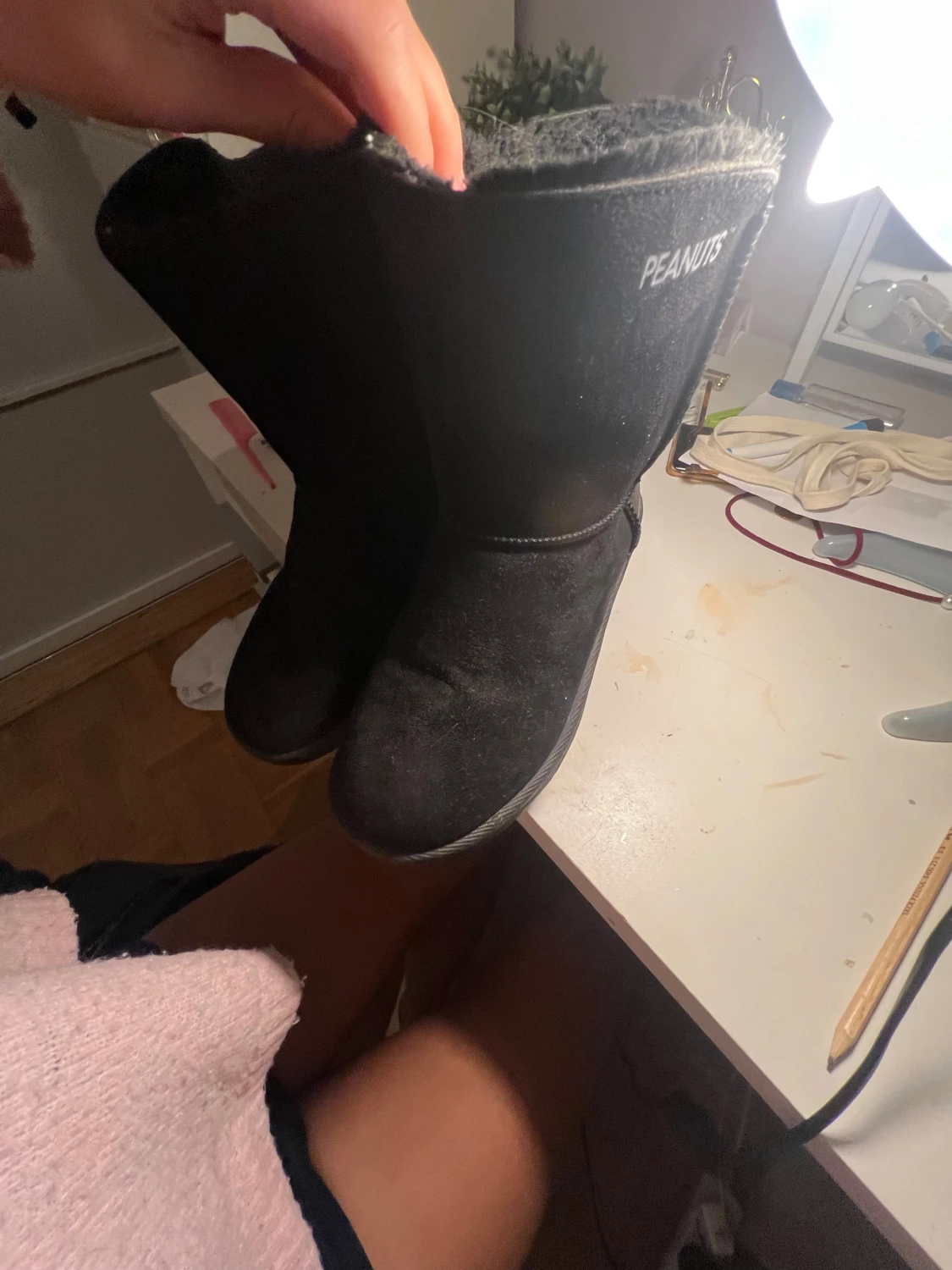 Svarta Peanuts boots i mocka - 1