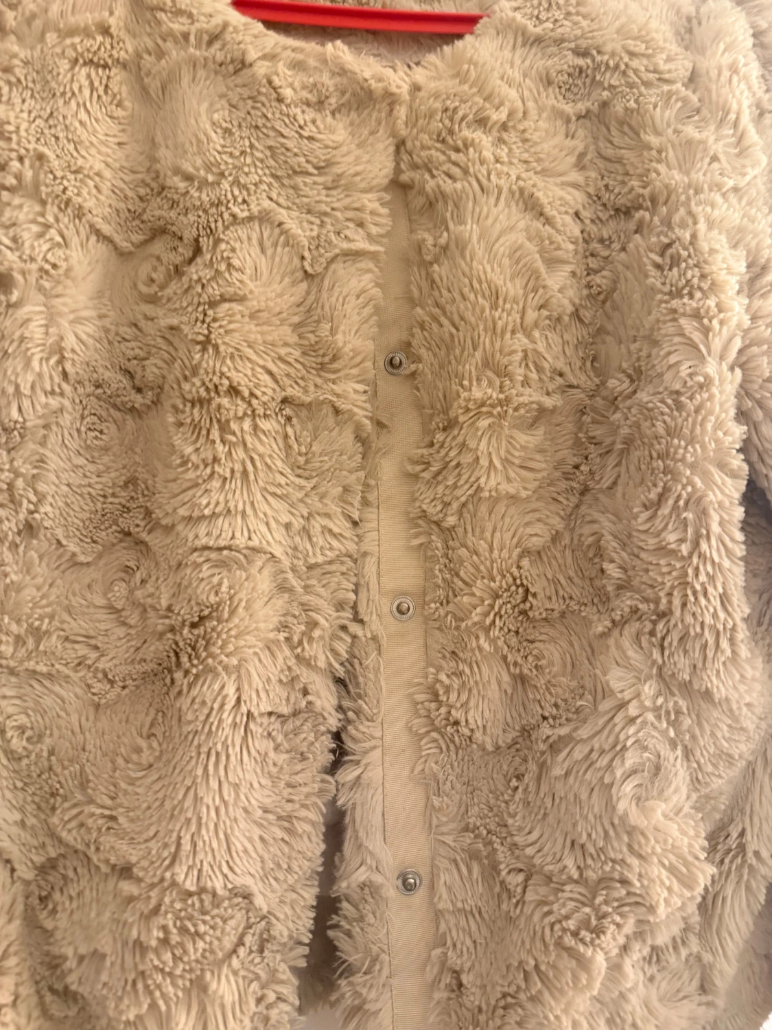 Beige pälsjacka - 1