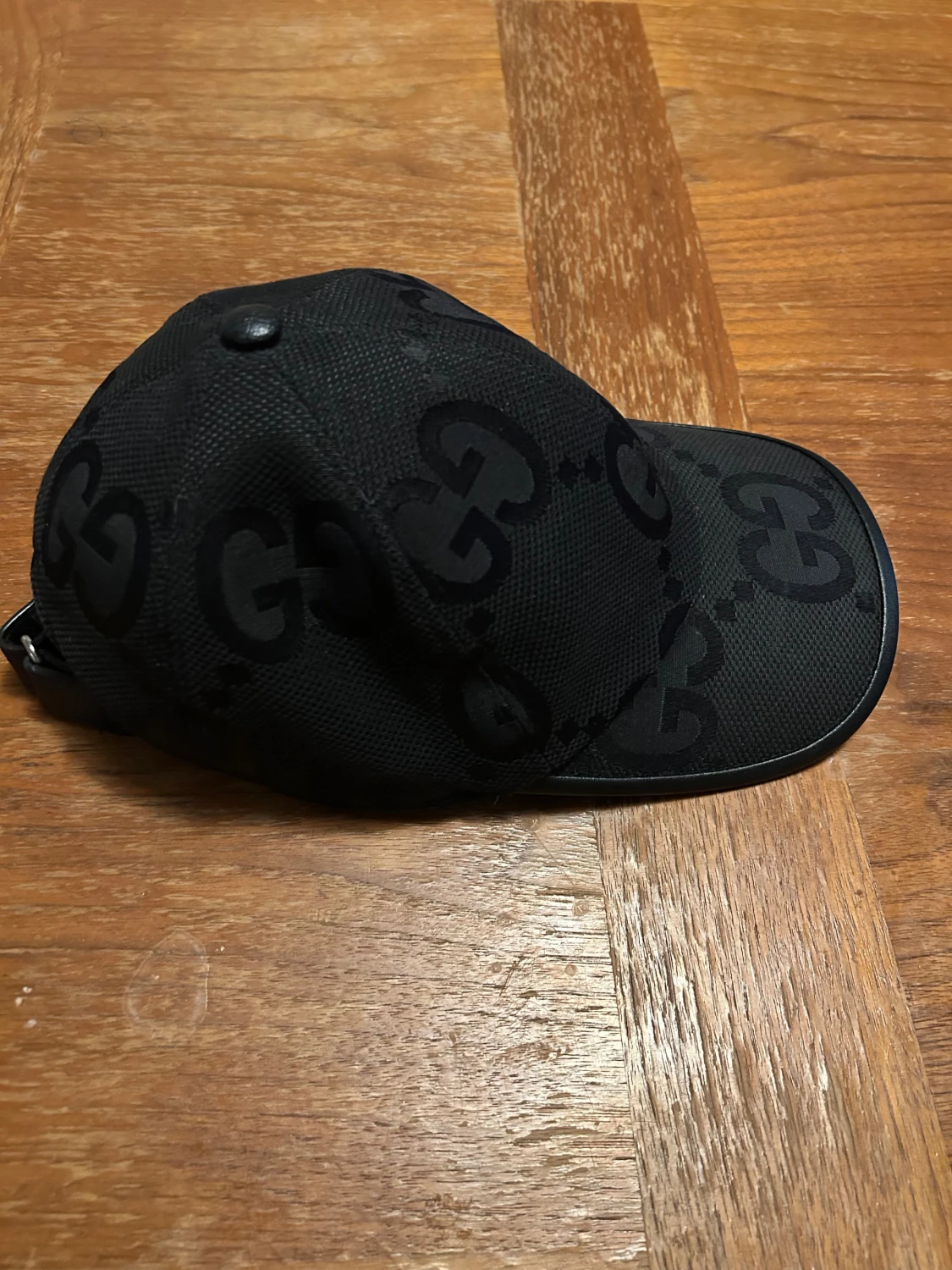 Svart Gucci keps med GG-mönster - 1