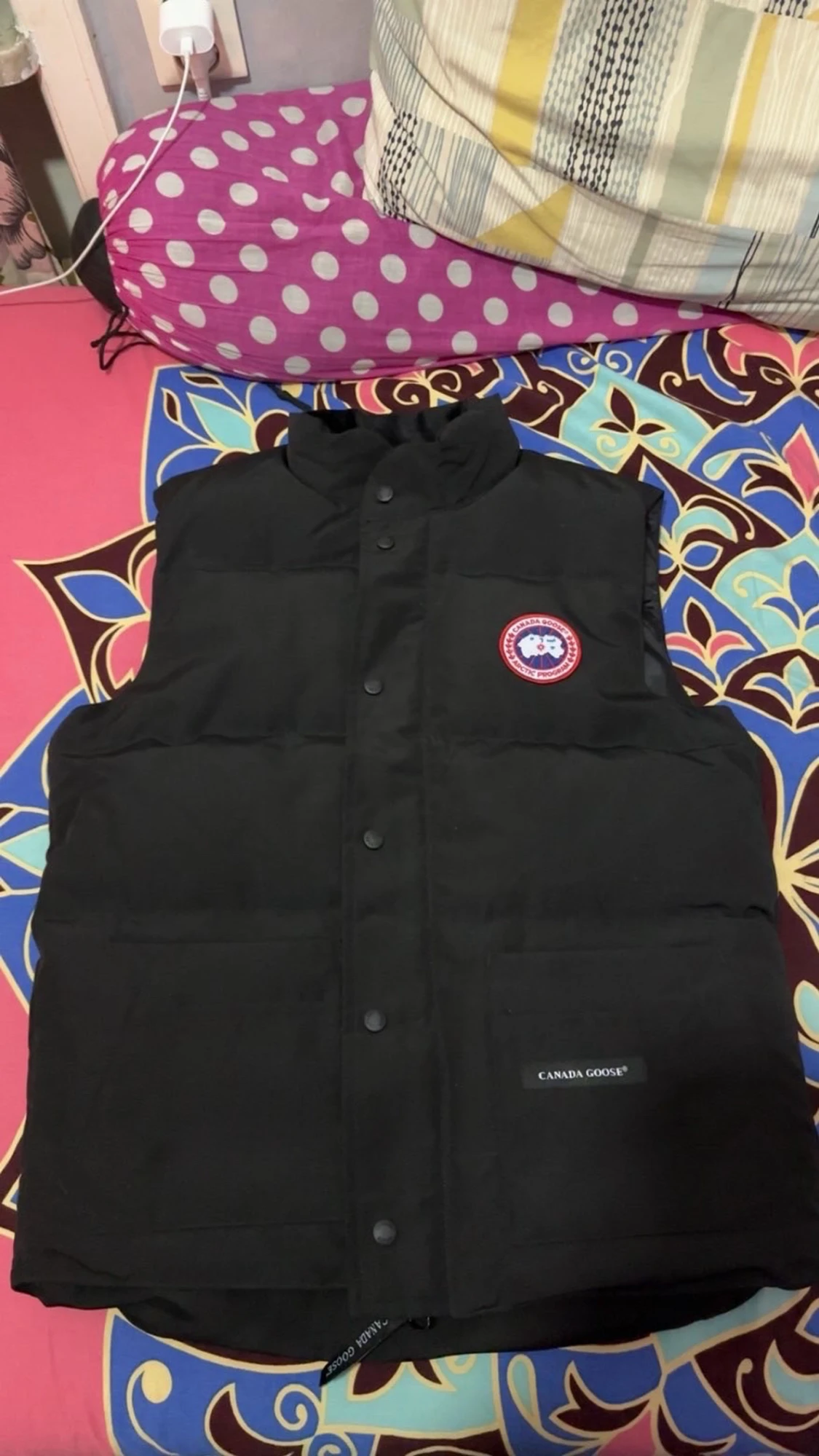 Svart dunväst från Canada Goose M