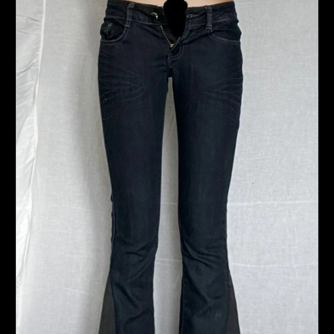Svarta bootcut jeans - 1