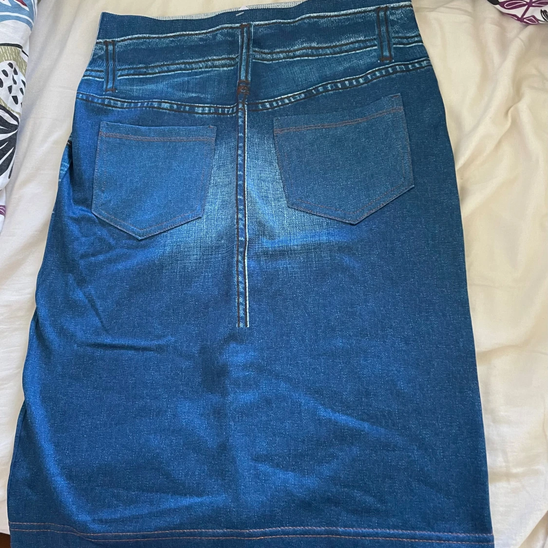 Blå kjol med jeansmönster L/XL - 1