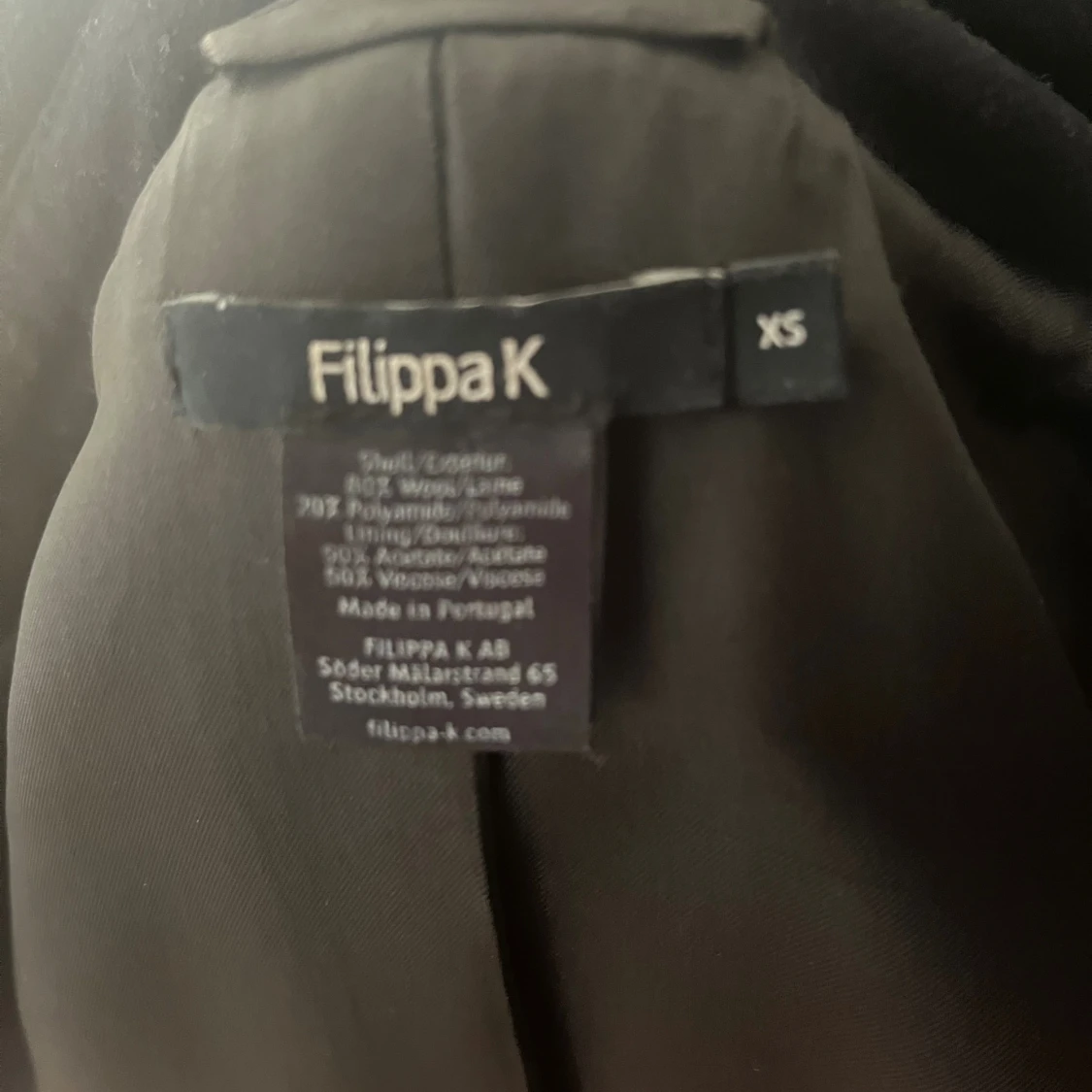 Svart trenchcoat från Filippa K XS - 3