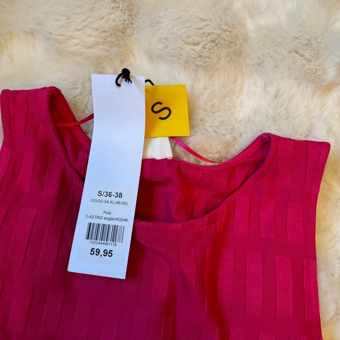 Rosa linnetopp från Stories S - 1