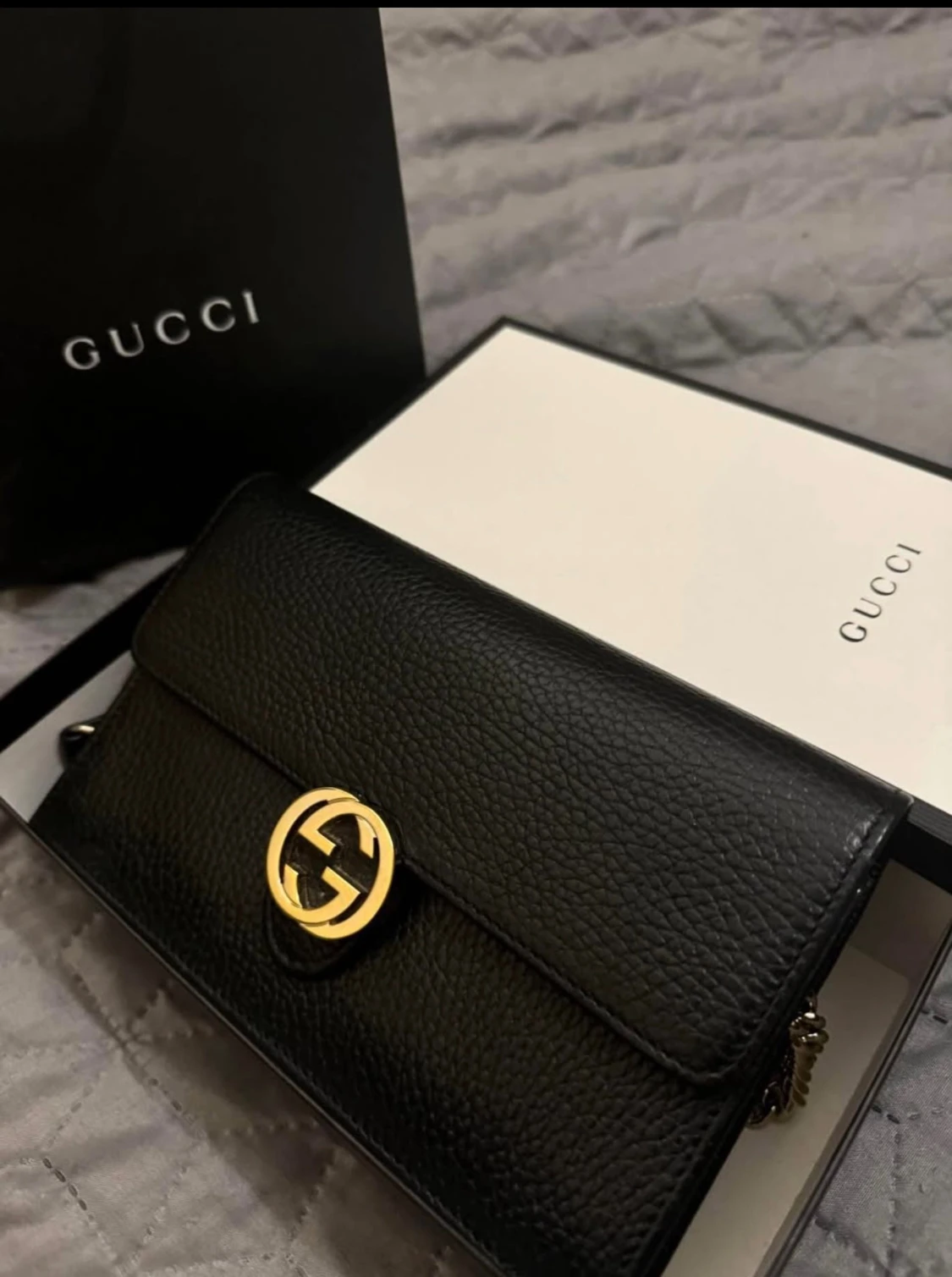 Svart Gucci axelväska i skinn