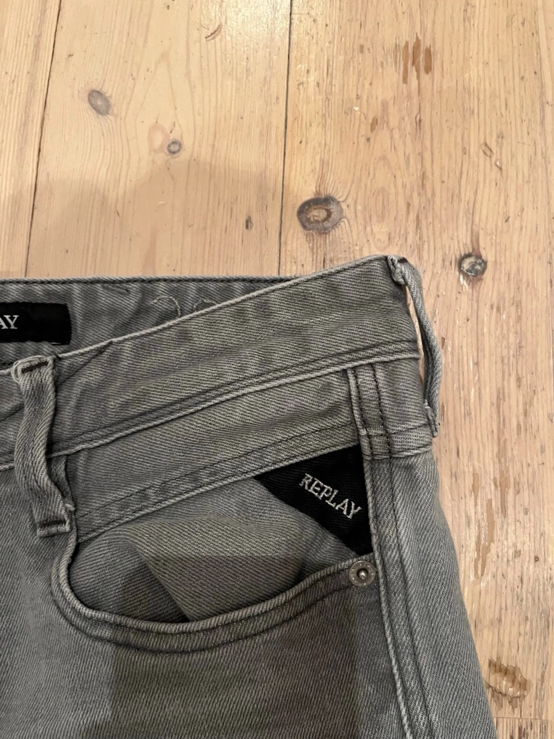 Grå replay anbass jeans - 4