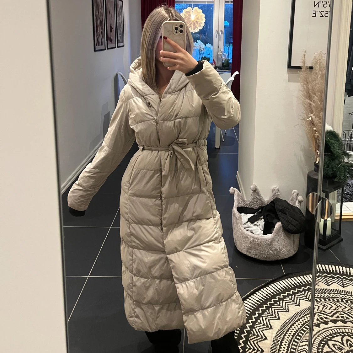 Beige lång pufferjacka från Ragwear