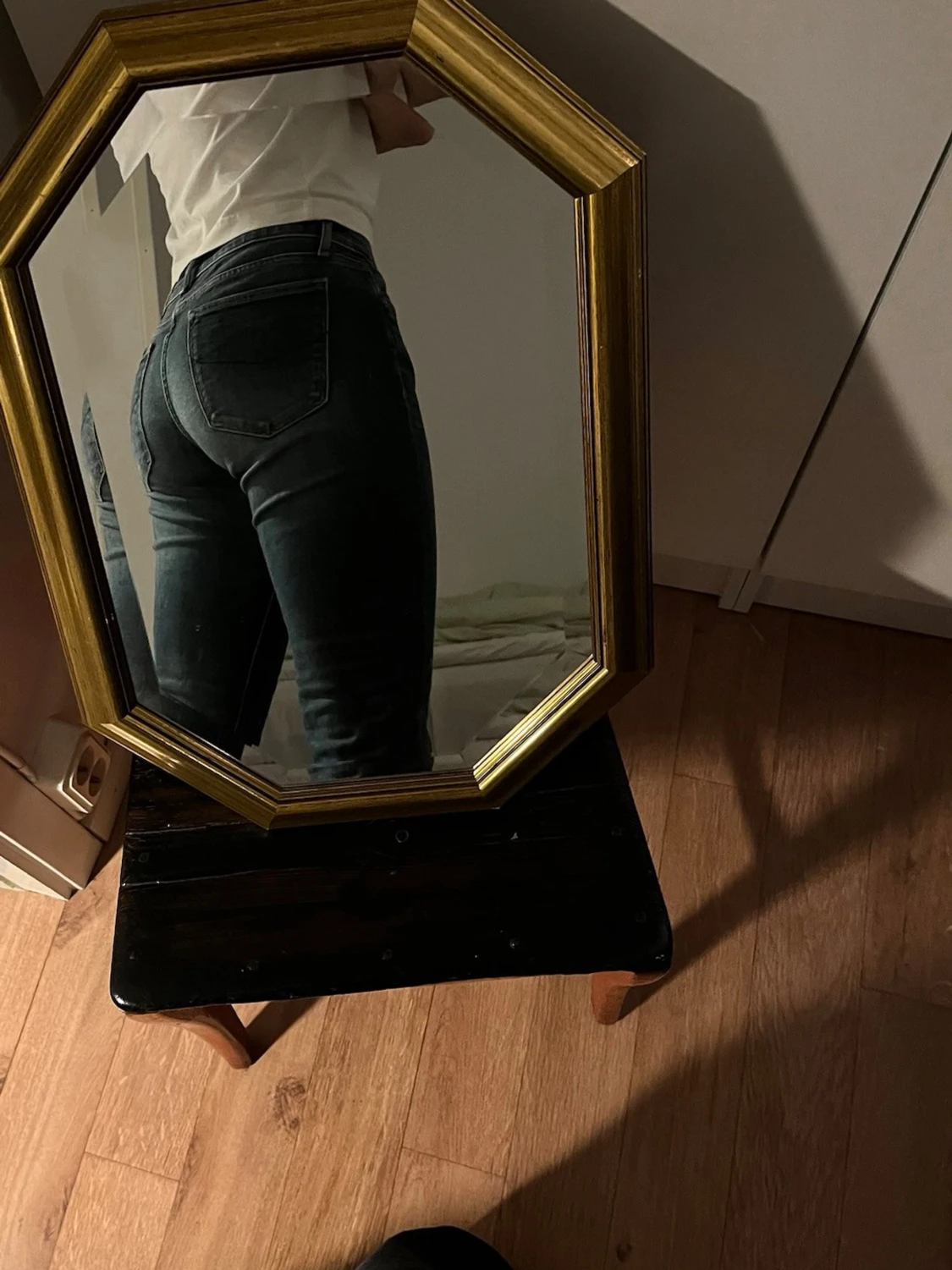 Jeans något vida i benen  - 2