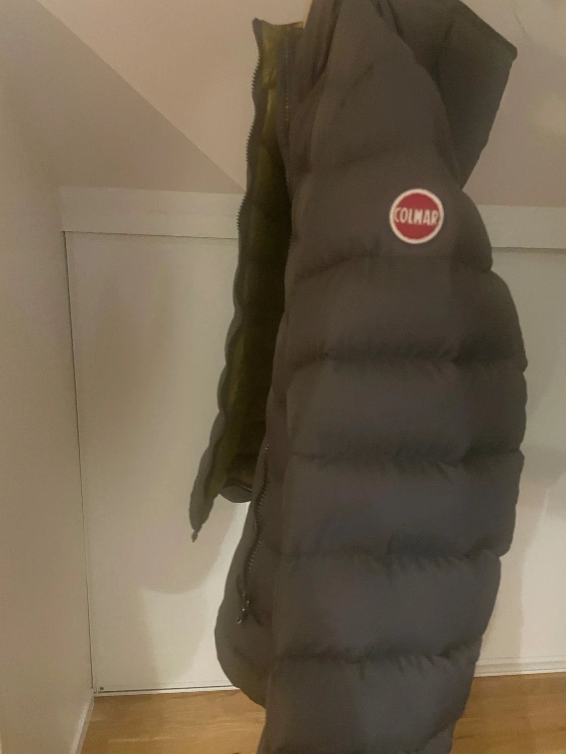 Grå Colmar pufferjacka med huva - 4