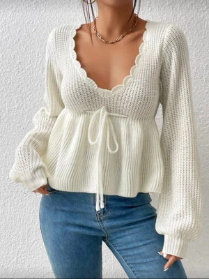 Vit stickad tröja med snörning - Super fin stickad topp💕 hel oanvänd💕