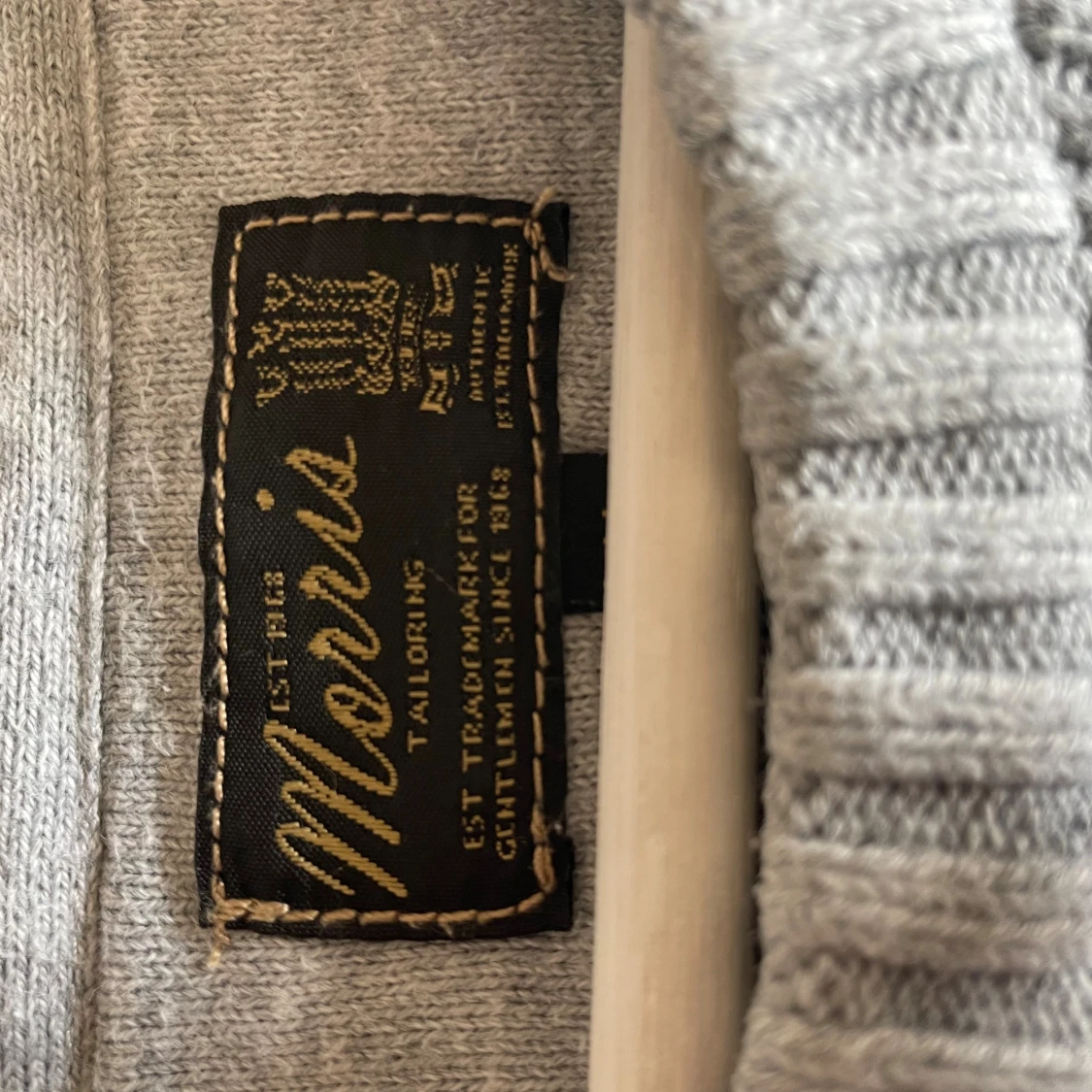 Grå tröja från Morris  - 1