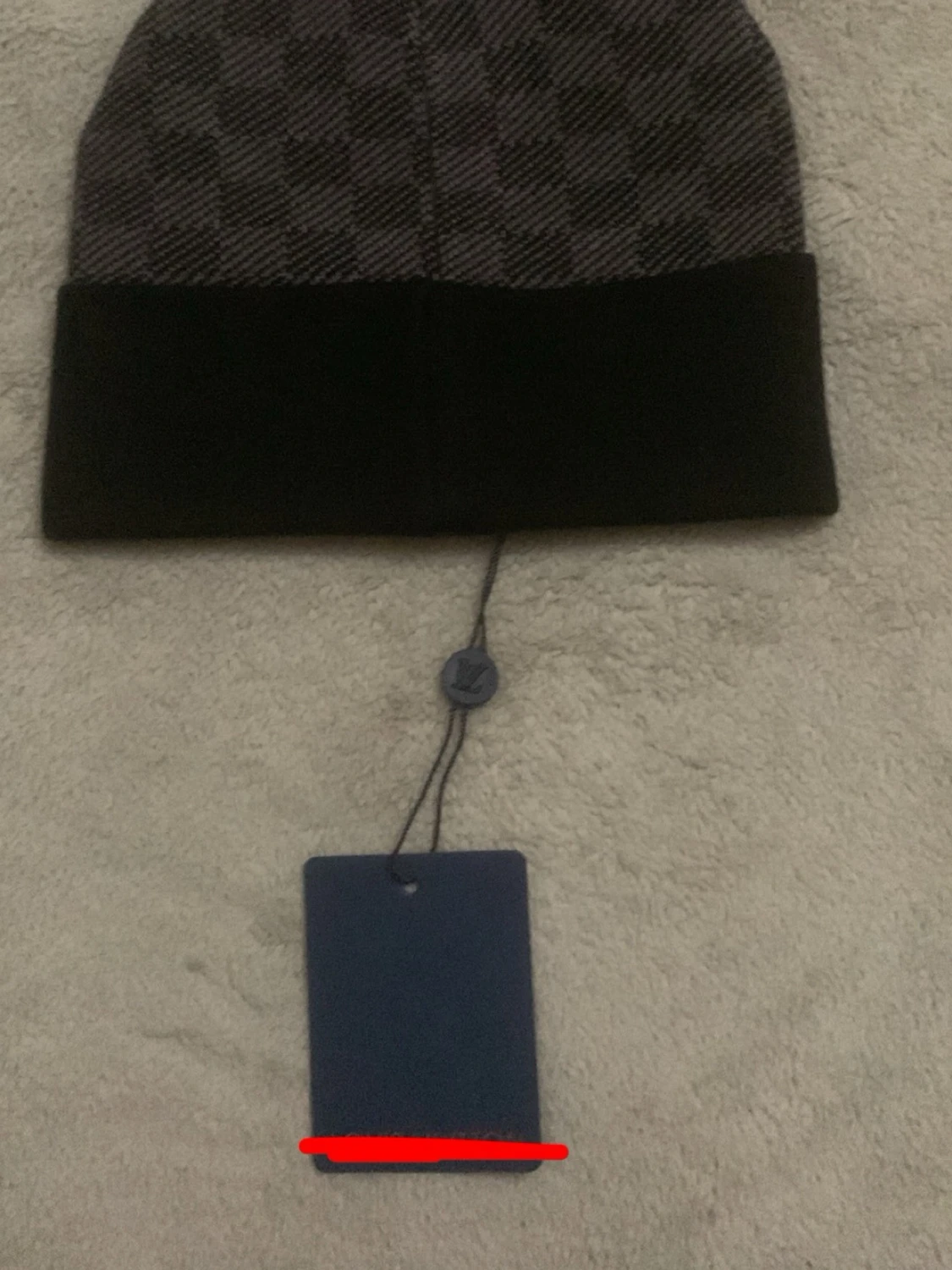 Svart och grå rutig mössa - 1