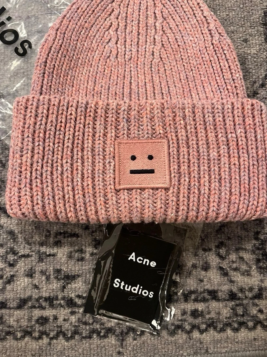 Acne Studios mössa - 2