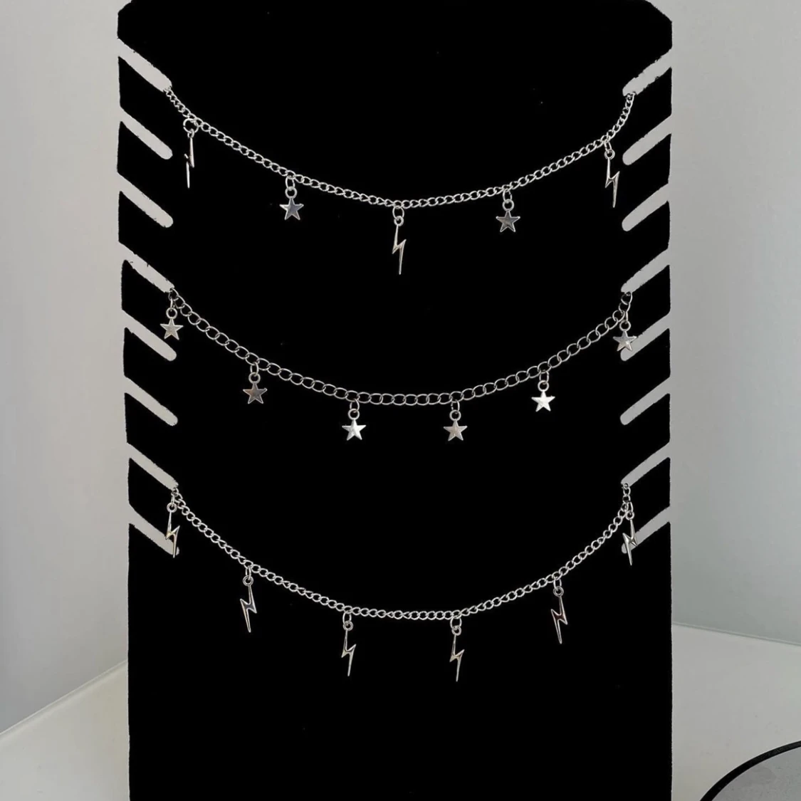 ~ Blixt och Stjärnhalsband ~  